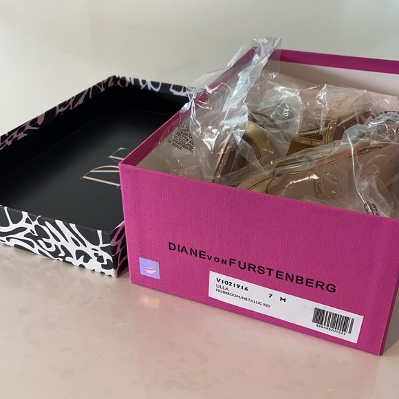 DVF Gold Strappy Ulla Heels - Picture 10 of 11